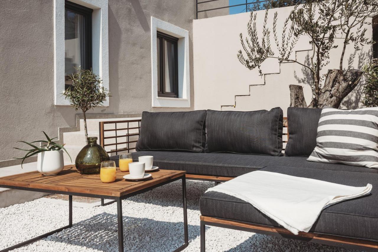 Apartma Sol Luxury Near The With Shared Heated Pool