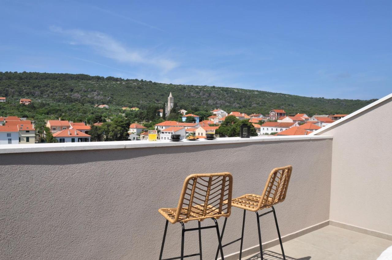 Sol Luxury Near The With Shared Heated Pool Apartma *