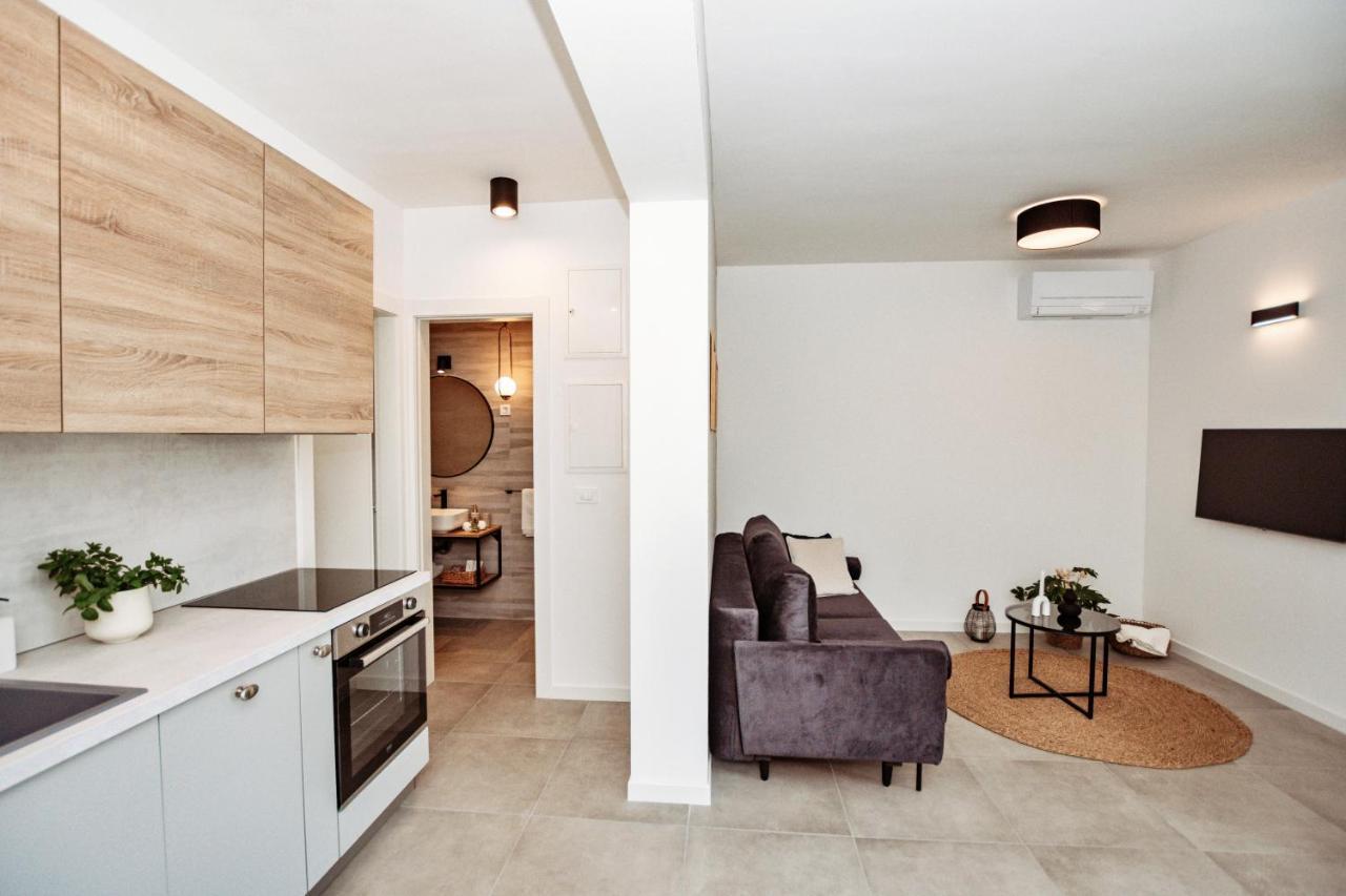 Sol Luxury Near The With Shared Heated Pool